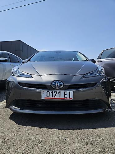 byd e6: Toyota Prius: 2022 г., 1.8 л, Автомат, Гибрид, Лифтбек — 8