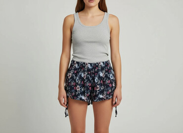 krótkie spodenki odblaskowe: Shorts for women, size S