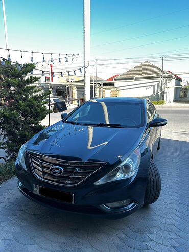 Hyundai: Hyundai Sonata: 2 l | 2012 il Sedan