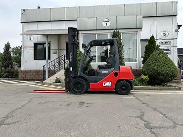2 8: Погрузчик, Toyota, 2011 г., Колесный, Вилочный — 8