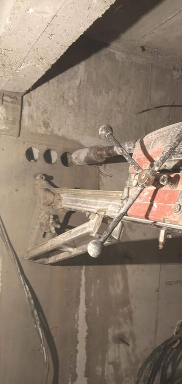 Beton işləri: Beton panel qubik kerpic deşmek ve kesmek sökmek işlerini görilmesi — 4