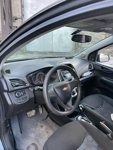 Chevrolet: Chevrolet Spark: 2017 г., 1 л, Вариатор, Бензин, Хэтчбэк — 8