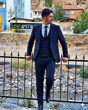 Kişi geyimləri: Kişi üçlük kostyum dəsti – tünd lacivərt rəng - Dəst: pencək, jilet və — 1