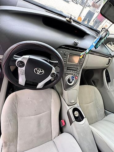 150 прадо: Toyota Prius: 2012 г., 1.8 л, Автомат, Гибрид, Хэтчбэк — 5