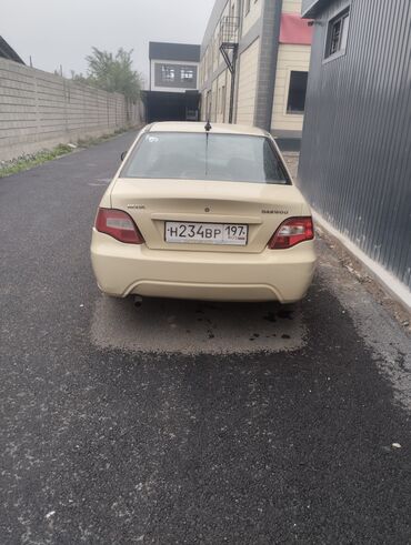 Daewoo: Daewoo Nexia: 2010 г., 1.5 л, Механика, Бензин, Седан