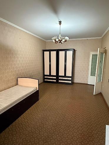 студенты: 1 комната, 35 м², 105 серия, 3 этаж, Требуется ремонт — 1