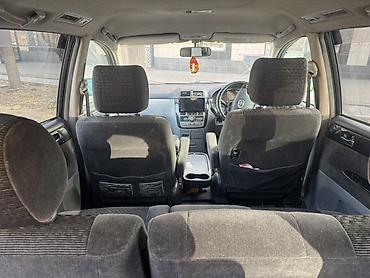 Toyota: Toyota Ipsum: 2003 г., 2.4 л, Автомат, Бензин, Минивэн — 2