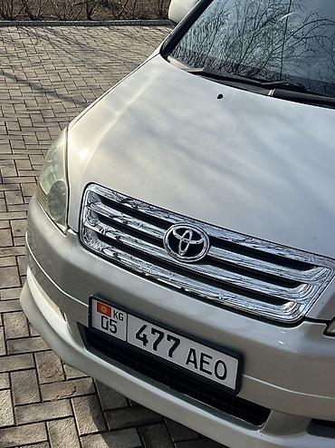 Toyota: Toyota Ipsum: 2003 г., 2.4 л, Автомат, Бензин, Минивэн — 10