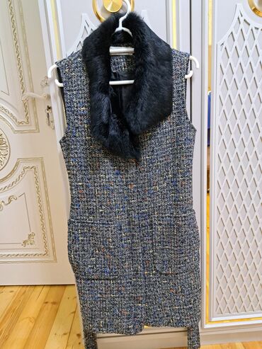 yun koynekler: Жилет, Max Mara, M (EU 38), цвет - Серый