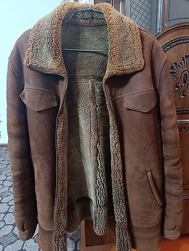 2xl neçə razmerdi: Kişi üçün qəhvəyi rəngli təbii dərini xatırladan şerpa/çatmalı kürk — 4