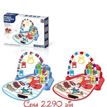 Podloge za igru: Muzička prostirka za bebе sa klavirom i visećim igračkama (0+) - — 3