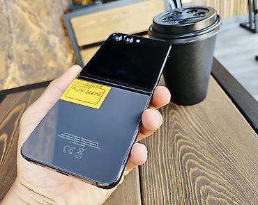 note 2: Samsung Galaxy Z Flip 5, Б/у, 256 ГБ, цвет - Черный, 1 SIM, 2 SIM, eSIM — 3