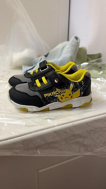 кроссовки футбол: Детские кроссовки Pokémon Pikachu. Немецкая обувь. В отличном — 2