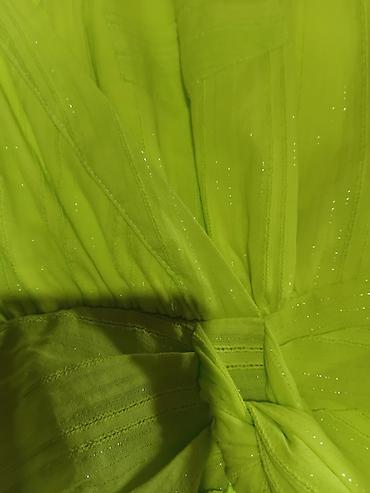 Haljine: Neon zeleno haljina-košulja sa resamam m do l - Model: midi — 10