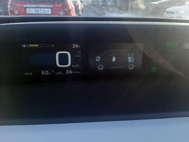 Toyota: Toyota Prius: 2019 г., 1.8 л, Автомат, Гибрид, Хэтчбэк — 4