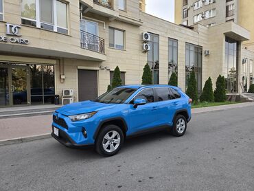 Toyota: Toyota RAV4: 2019 г., 2.5 л, Вариатор, Гибрид, Кроссовер