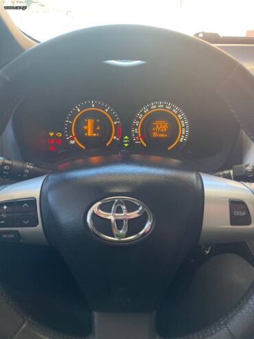 Toyota: Toyota Auris: 1.4 l. | 2011 έ. Χάτσμπακ — 12