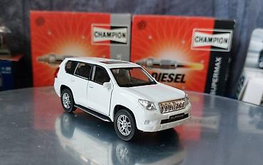 Avtomobil modelləri: Toyota, 2009 il, 1:43, Dəmir, Ödənişli çatdırılma — 10