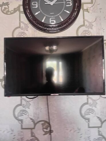 ноутбук сатып алуу: Телевизор сатылат срочно 32'' диюм бар жогу иштейт