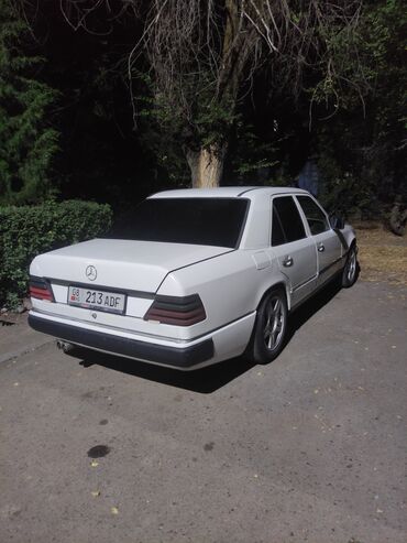 мерседес джип: Mercedes-Benz W124: 1987 г., 2.3 л, Механика, Газ, Седан