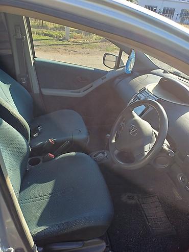 Toyota: Toyota Vitz: 2005 г., 1.3 л, Вариатор, Бензин, Хэтчбэк — 8