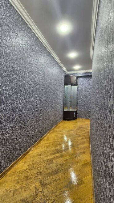 Uzunmüddətli kirayə mənzillər: Bakıxanov qəsəsbəsi (Razində), 80 və 310 nömrəli məktəbin — 15