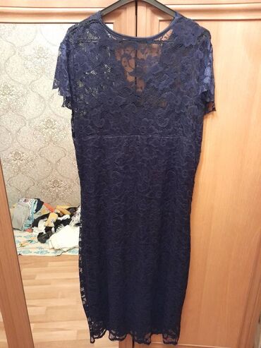 Ziyafət donları: Her nov ziyafet paltarlari, heresi 1-2 defe wenliye geyilib. Baha — 5