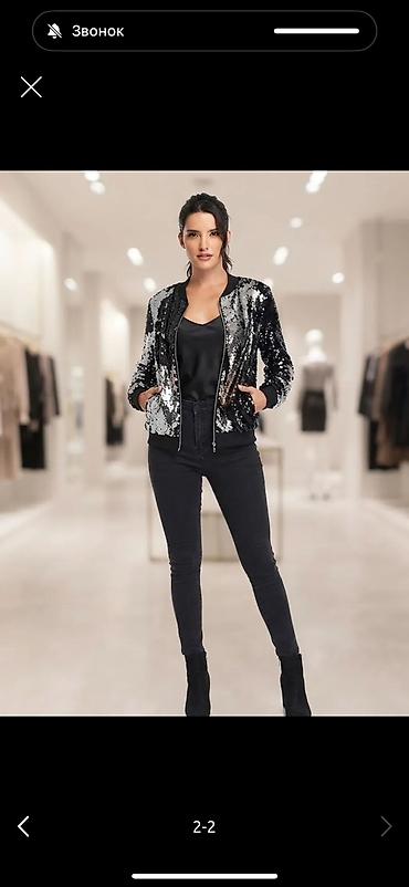 Курточка почти новая за 1300 забирайте 42-46 Твидовая курточка или