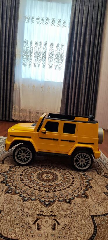 Beşiklər: Aytən 🌺 uşaq üçün maşın satılır 180 manat her funksiyası işləkdir