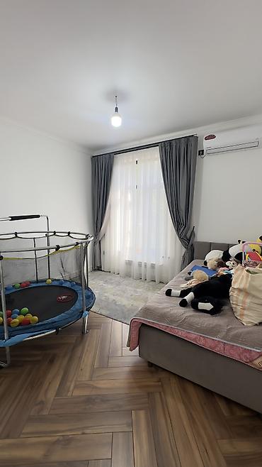 Продажа коттеджей и домов: 5 и более комнат, 250 м², 4 соток, Бишкек, Риэлтор — 29