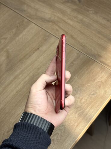 Apple iPhone: IPhone 11, Б/у, 64 ГБ, Красный, Чехол, 75 % — 3