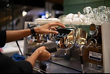 elmlər akademiyası: Barista tələb olunur, Ayda 2 dəfə ödəniş, 18-29 yaş, 1 ildən az təcrübə — 2