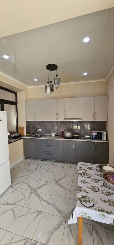 Посуточная аренда домов: 150 м², 6 комнат, Бассейн at lalafo.kg — 12 Посуточная аренда домов: 150 м², 6 комнат, Бассейн — 12