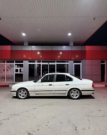 степ 1999: BMW 5 series: 1990 г., 3 л, Механика — 1