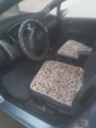 mazda proteg: Honda Jazz: 2004 г., 1.5 л, Кол менен иштөөчү, Бензин, Хетчбек — 4