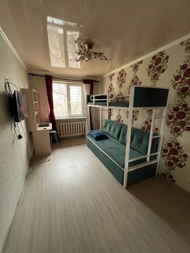 Долгосрочная аренда квартир: 3 комнаты, Собственник — 8