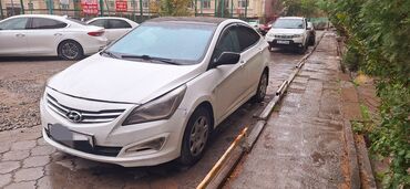 Hyundai: Hyundai Solaris: 2015 г., 1.4 л, Автомат, Бензин, Седан