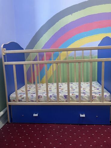 Другие товары для детей: Продаю манеж детская кровать. В очень хорошем состоянии звоните пишите
