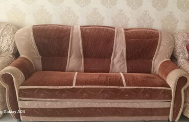Кухонные гарнитуры: Б/у, Классический диван, Диван, Без подьемного механизма, Нераскладной
