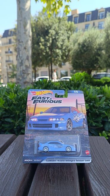 usaq evcikleri: Hot Wheels Premium – Fast & Furious seriyası Model: Custom Acura