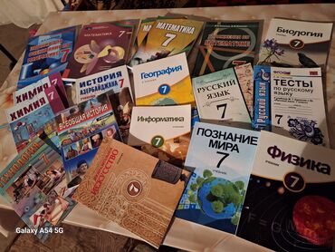 tercüme rus azeri: 12 Azn hamısı birlikdə rus bölməsi kitabların hamısı təzədi heç üzü