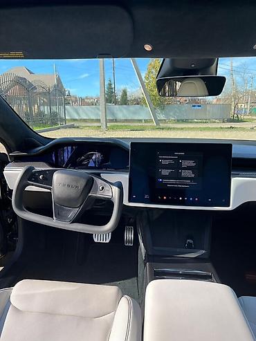 Tesla: Tesla Model S: 2022 г., Электромобиль, Седан — 16