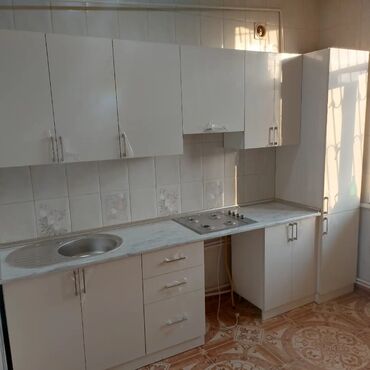 Sifarişlə mətbəx mebeli: Sifarişlə mətbəx dəsti, Özü çəkən petlələr, Sadə laminat, Kredit yoxdur, Pulsuz çatdırılma — 16