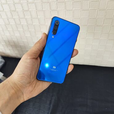 Apple iPhone: Xiaomi Mi 9 SE, 64 GB