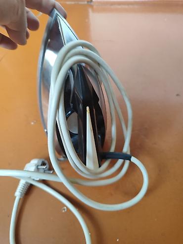 Мясорубки: Məhsul: 2 məişət əşyası dəsti 1) Elektrik ütü - Kablolu, 220V — 1