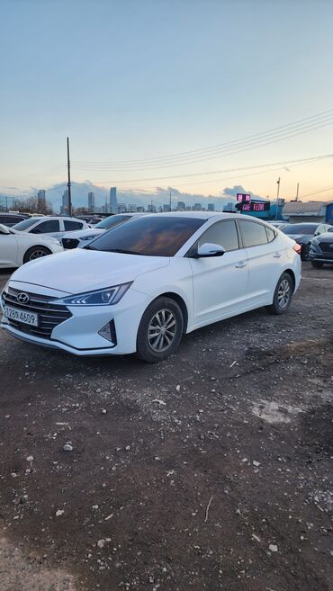 Hyundai: Hyundai Avante: 2019 г., 1.6 л, Вариатор, Бензин, Седан