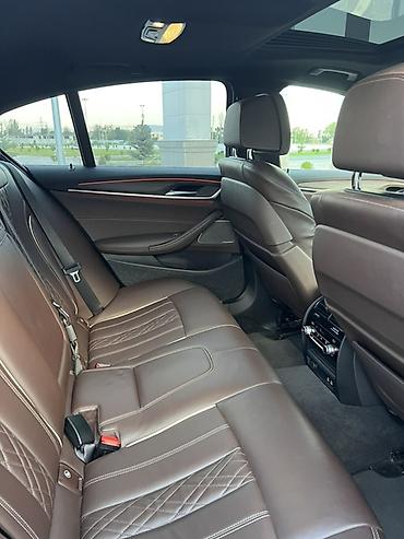 kia clarus: BMW 5 series: 2020 г., 2 л, Автомат, Электромобиль, Седан — 10