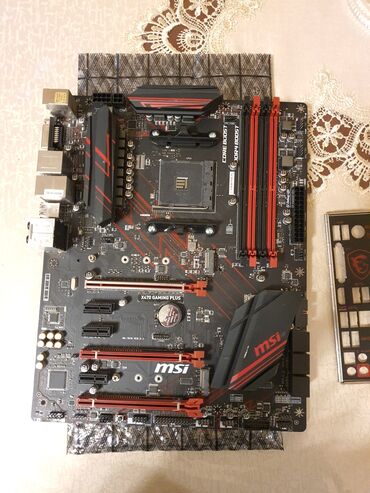 islenmis noutbuklar: Ana Platası AMD MSİ X470 İşlənmiş
