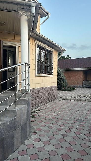 Долгосрочная аренда домов: 380 м², 8 комнат, Утепленный, Кондиционер, Парковка — 4