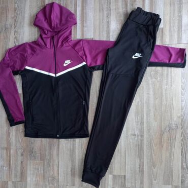 Gornji i donji deo: M - 2xl
Likra
3200 — 2